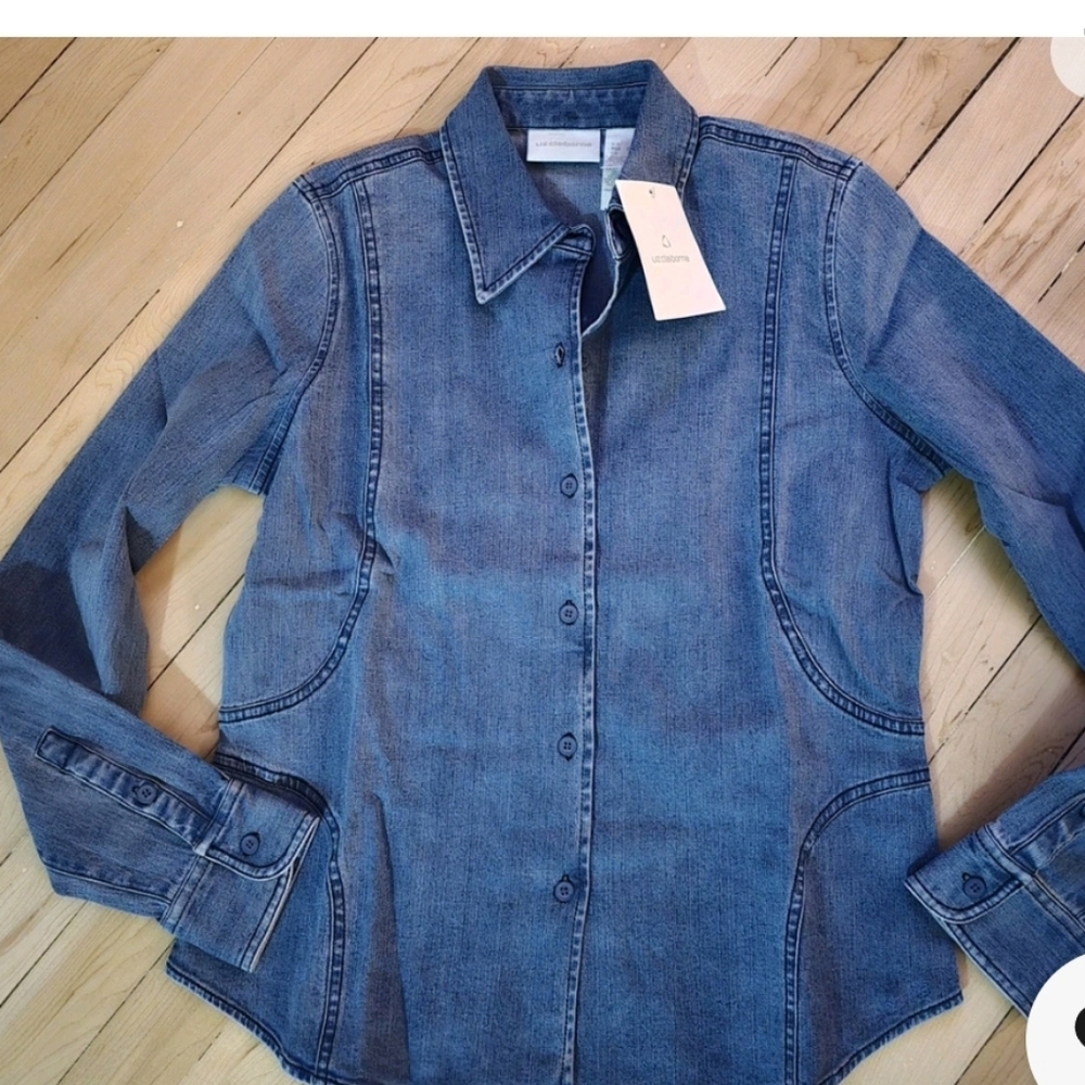 Liz Claiborne Womens Size XL Cute Indigo Blue Button Up Denim Jean Shirt NWT